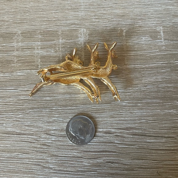 4/$20 Vintage Reindeer Brooch Pin - Picture 2 of 2